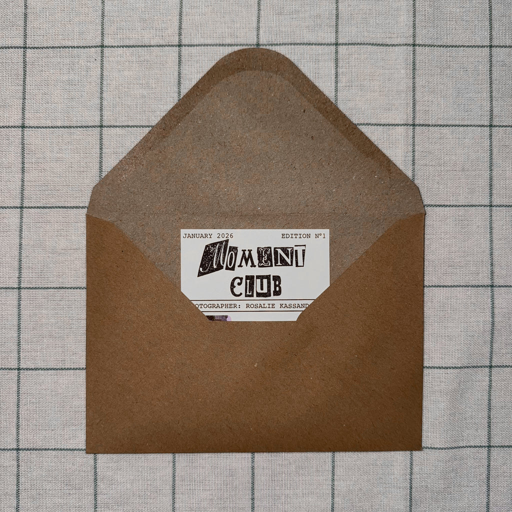 MOMENT CLUB